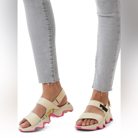 Sorel Women's Kinetic Impact II Sling Low Sandals. Rarely worn Size 8.5 new - Picture 2 of 13